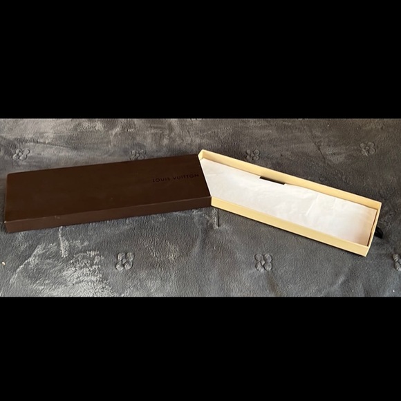 Louis Vuitton Other - Louis Vuitton Scarf/Tie box